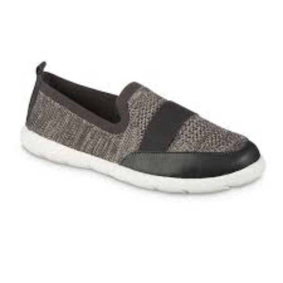 isotoner Men's Heathered Sport-Knit Slipper, Dark Charcoal, Size 11 US - Picture 1 of 4